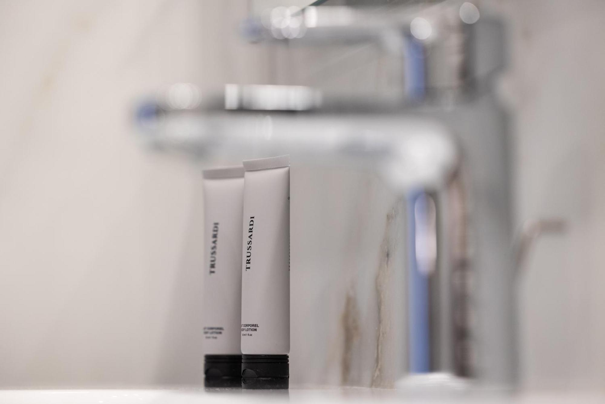 Mavi Luxury Suites Róma Kültér fotó